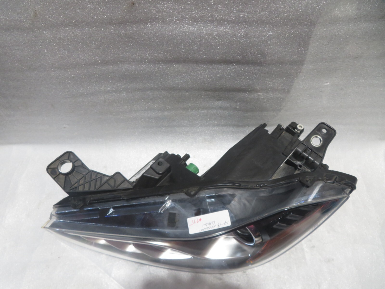 2014  2016 2018 Ghibli Maserati  Headlight Driver  Left LH   Xenon HID  OEM RC21