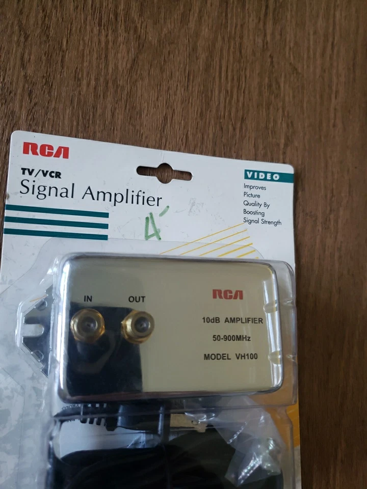 RCA Model VH100 10db Signal Amplifier 50-900MHz Vintage 1997 Rare New Sealed - Image 2 of 4