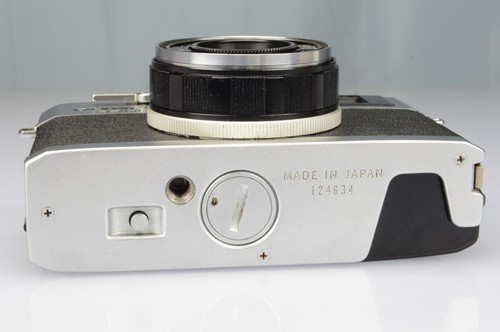 Olympus 35 RC Telemetro Zuiko 42mm f:2,8 + Borsa Rowi Made Japan 1970s - Foto 9 di 24
