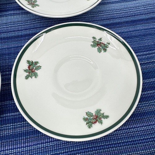Johnson Brothers VICTORIAN CHRISTMAS Coffee Tea Cups + Saucers Set of 4 ENGLAND - Picture 5 of 24