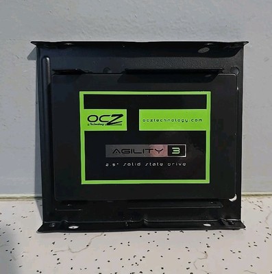 OCZ Agility 3 120GB SATA III 2.5'' SSD (AGT3-25SAT3-120G), including drive tray