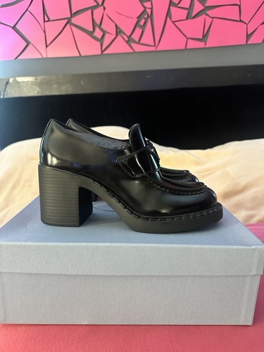 PRADA Black Leather Platform Pumps Loafer Heels Triangle Logo EU 40 New Box