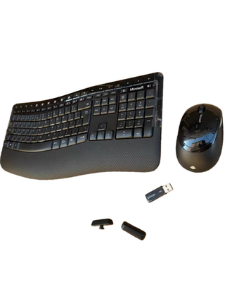 Microsoft Wireless Comfort 5050 Desktop Keyboard and Mouse Combo