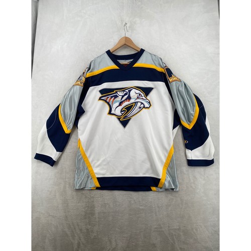 Pro Player Nashville Predators Hockey Jersey Large White Vintage NHL 90s Logo
