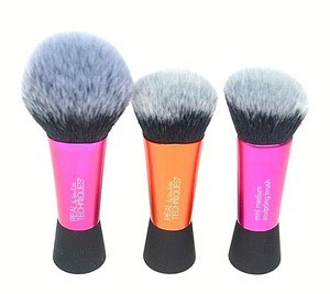real techniques mini blush brush