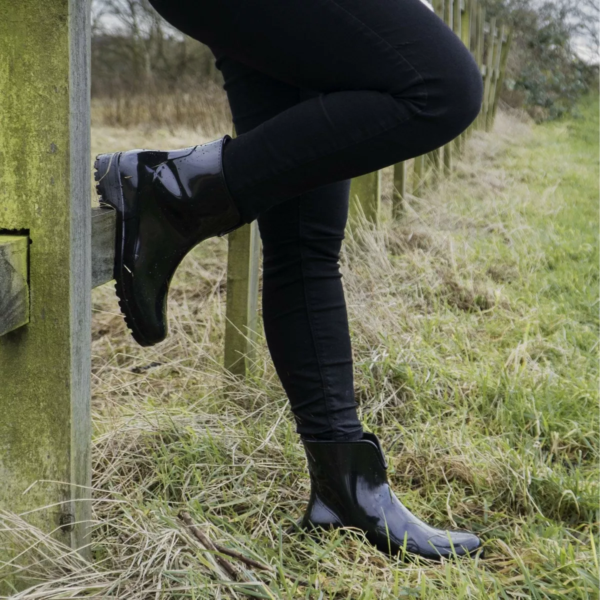 Ladies mud hotsell boots
