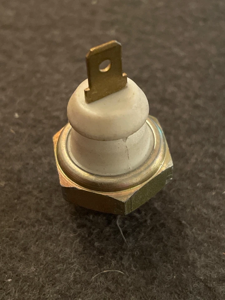 Intermotor Öldruckschalter 50970 VAG VW AUDI SEAT SKODA OEM Referenz 056919081 E - Bild 3 von 4