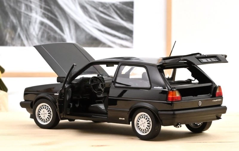 VW Volkswagen Golf GTI - Match - 1989 - black metallic - NOREV 1:18 - Photo 3/4