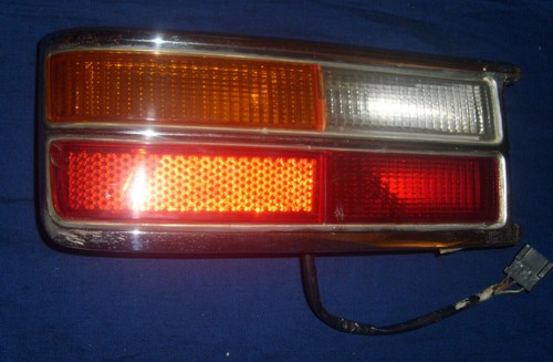 Oldtimer BMW 1800 2000 Rückleuchte  links Rücklicht Taillight KOMPLETT 224701-U2