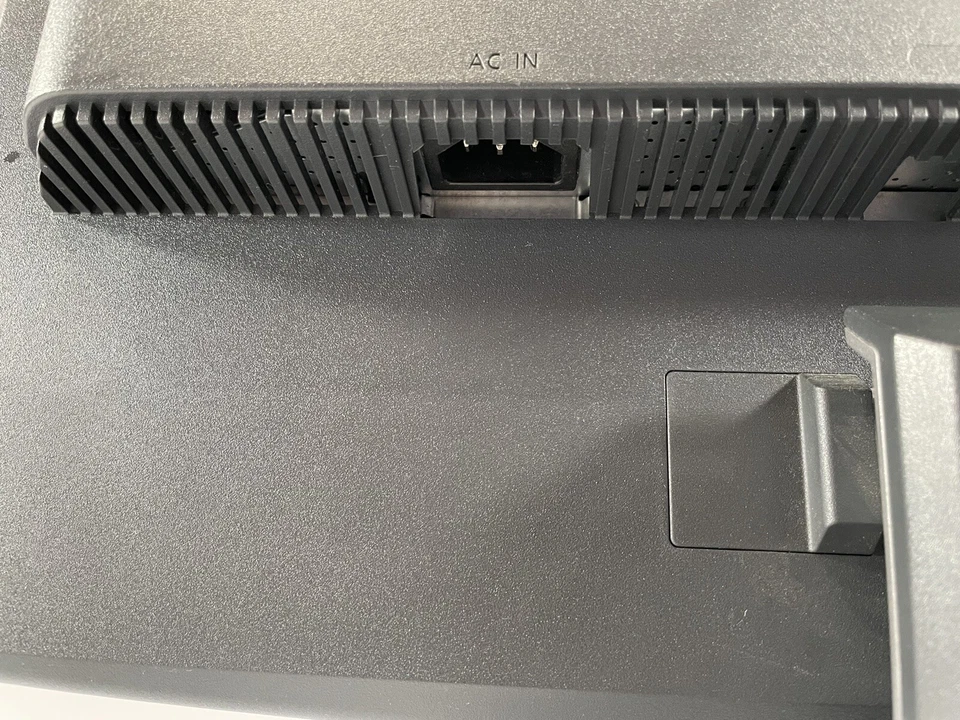 Acer P191w LCD 19" Flat Widescreen Computer Monitor - Image 4 of 4