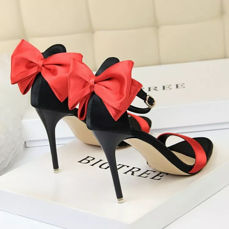 Black heels with hotsell bow on back