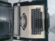 Vintage Underwood Electric 565 Typewriter with Carrying Case GOOD FOR PARTS thumbnail