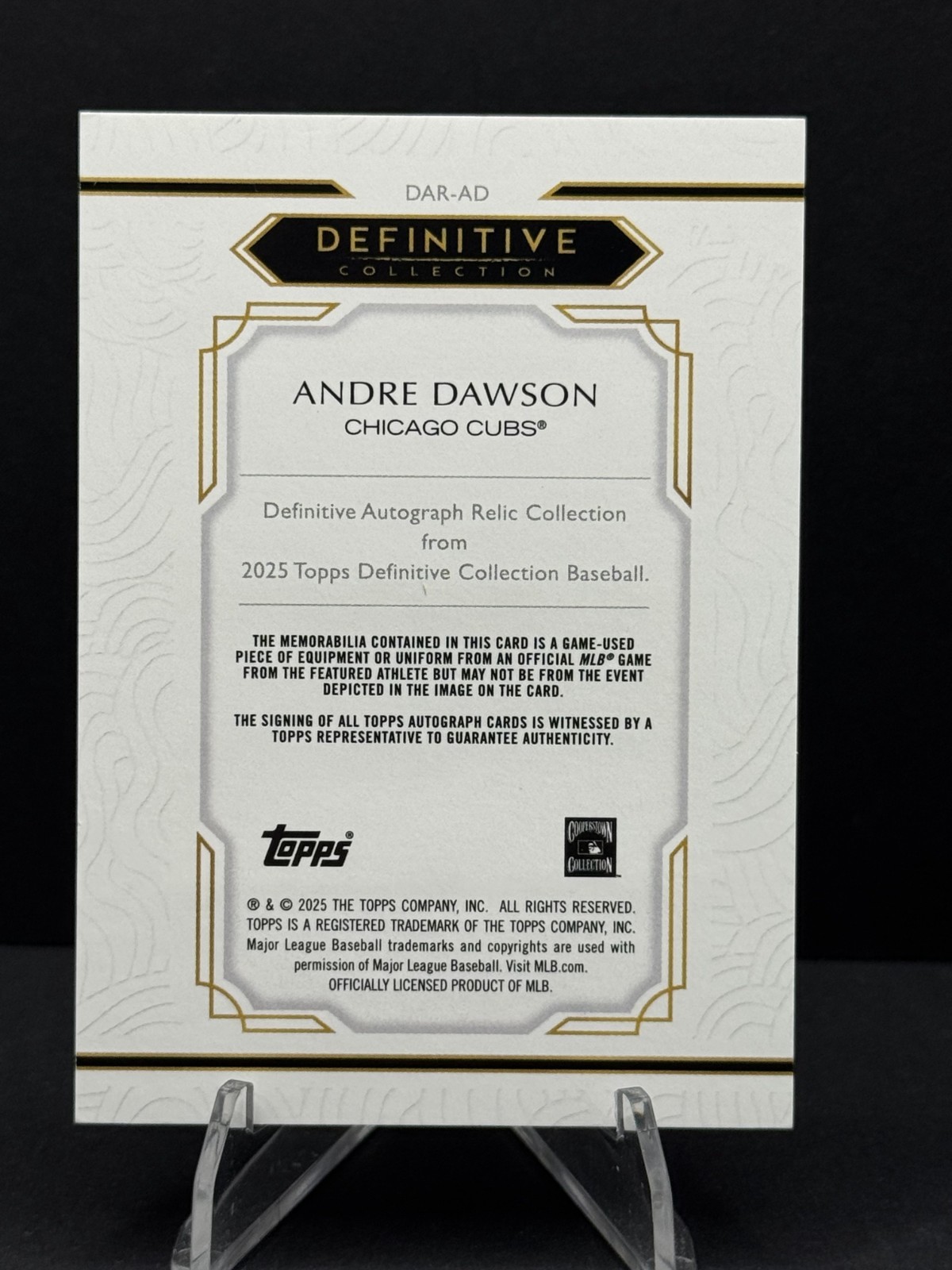 2025 Topps Definitive Andre Dawson Game Used Bat Auto - HOF Cubs view 3