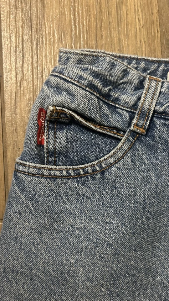 Jeans Bongo Vinyage Hechos en EE. UU. Cintura Alta Pierna Cónica Mamá Jeans Foto 2 de 4