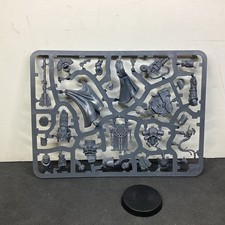 Warhammer Horus Heresy Saturnine Centurion w/ Power Maul new on sprue BD31528