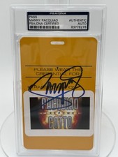 Manny Pacquiao Cards, Rookie Cards, Autographed Memorabilia and More 31