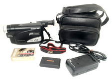 JVC GR-AX750U Compact VHS-C Camcorder with NEW Tape BATTERY, CHARGER and CASE