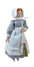 Dolls House Skullery Kitchen Maid Victorian Servant 1:12 Scale Porcelain People
