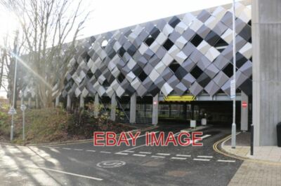 FOTO JUBILÄUM PARKHAUS AN DER SUSSEX UNIVERSITY DAS NEUE VIERSTÖCKIGE