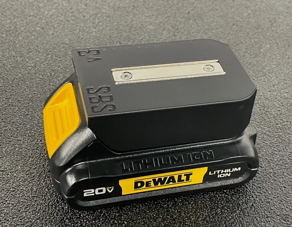 Portapilas Magnético DeWalt 20v Organizador Tablero Herramienta Garaje Tienda Bandeja EE. UU. Foto 3 de 4