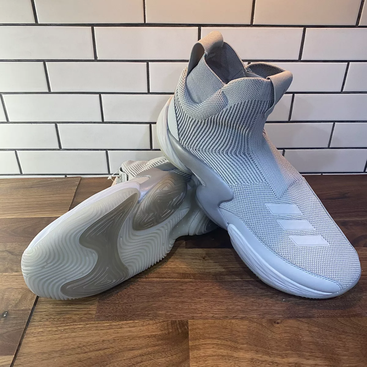 Adidas n3xt l3v3l outlet laceless basketball shoes