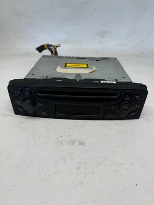 C3* Mercedes Benz W203 BJ03 Autoradio CD Reader A 2038201786 Audio 10 BE6021 - Bild 1 von 4