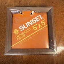 Marco de fotos de madera dura vintage Sunset 5x5 NOS marco de madera de nogal retro