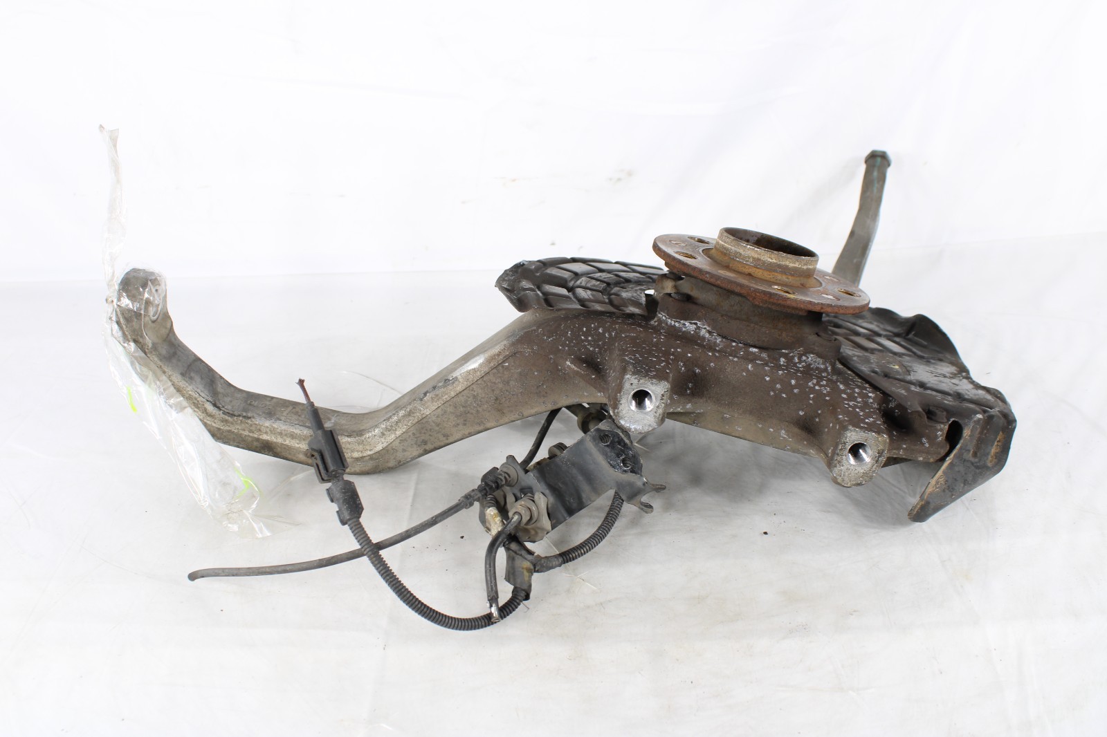 2014-2024 MASERATI GHIBLI S 3.0L RWD LEFT DRIVER FRONT SPINDLE KNUCKLE HUB OEM