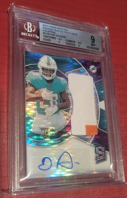 2023 Panini Spectra Rookie Patch Autographs Devon Achane Celestial Prizm /75