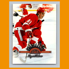 Sergei Fedorov #135 1997-98 Leaf Detroit Red Wings Hockey Card NHL