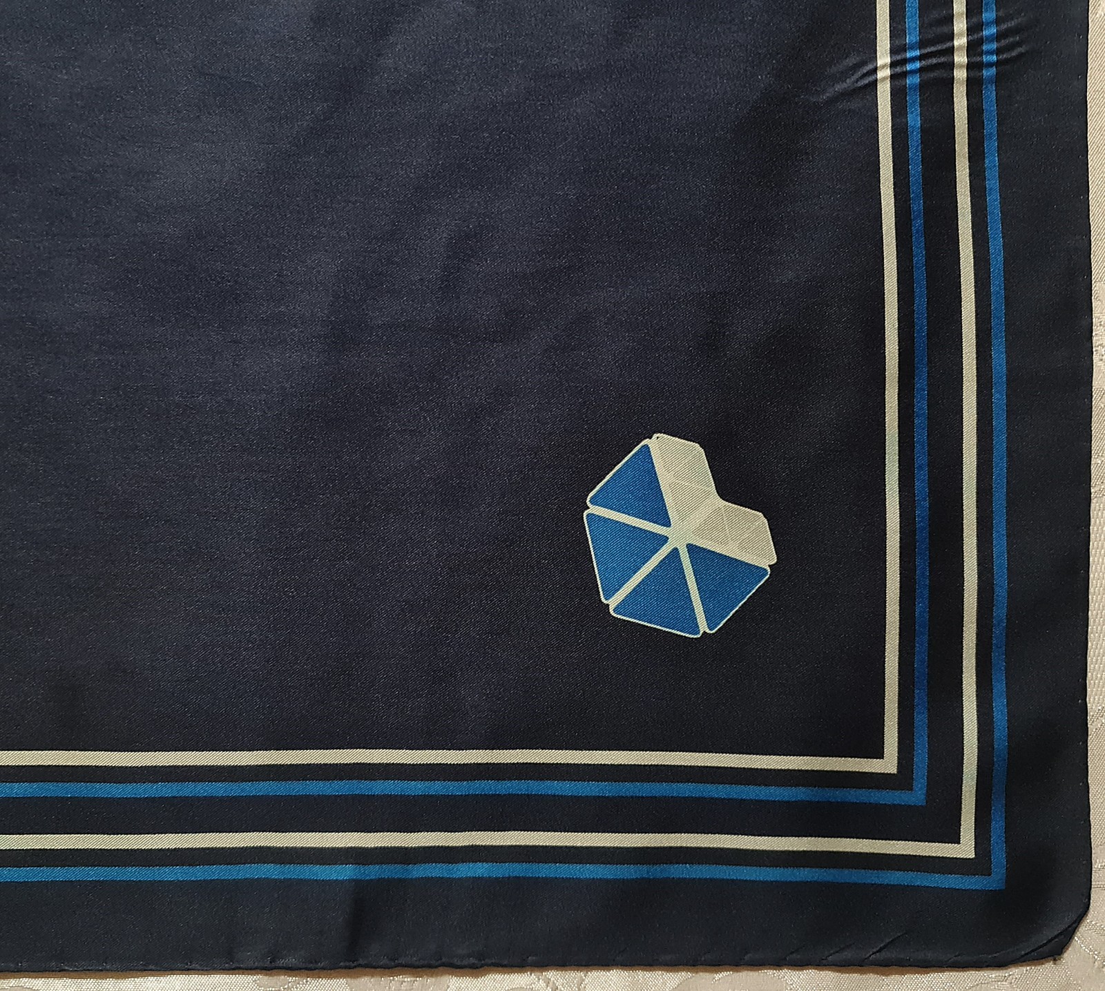 SCARF VINTAGE AUTHENTIC SOLID LOGO FRAME BLUE  SI… - image 3