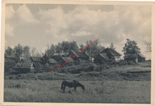 Nr. 29907 4x Foto 2, WK Deutsche Wehrmacht in  (Ugoschtscha Dorf 7 x 10 cm