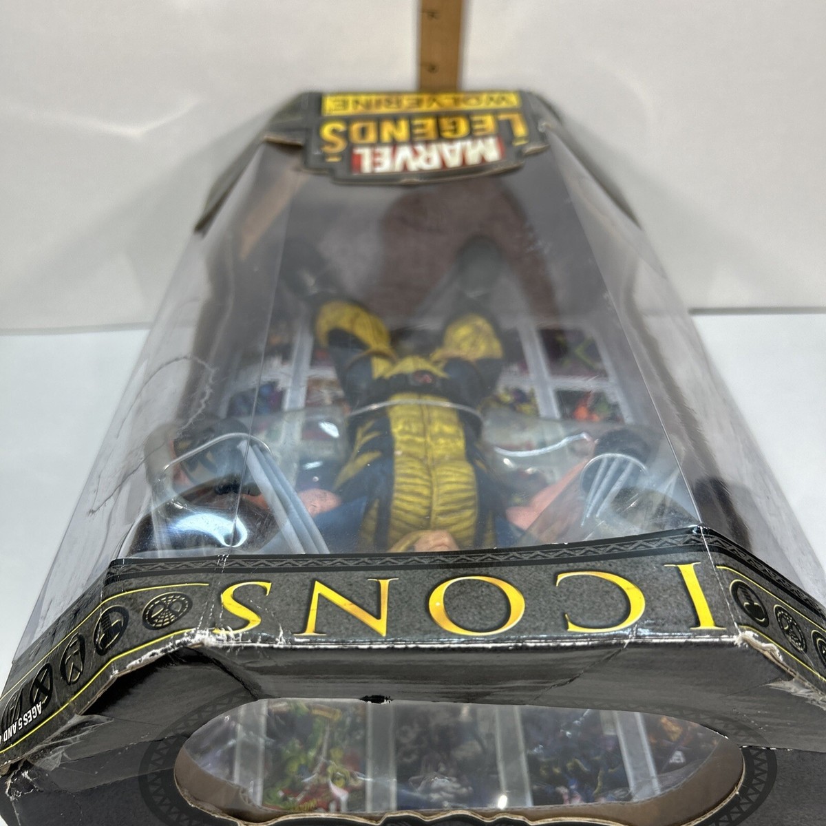 Marvel Entertainment Legends Icons Wolverine Unmasked Action