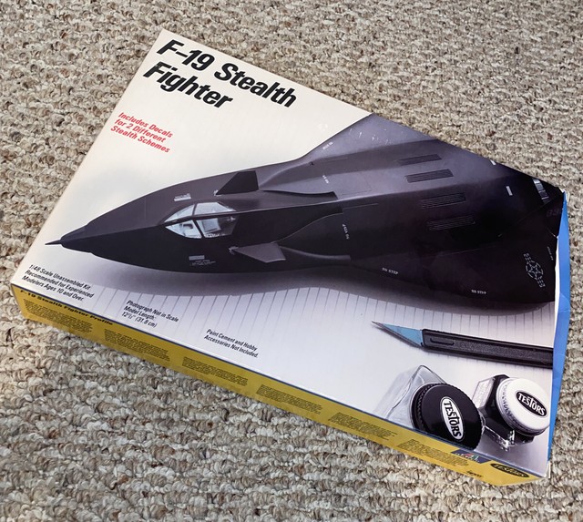 Testors F19 STEALTH FIGHTER 1/48 Scale Plastic Model Kit 595 Brand