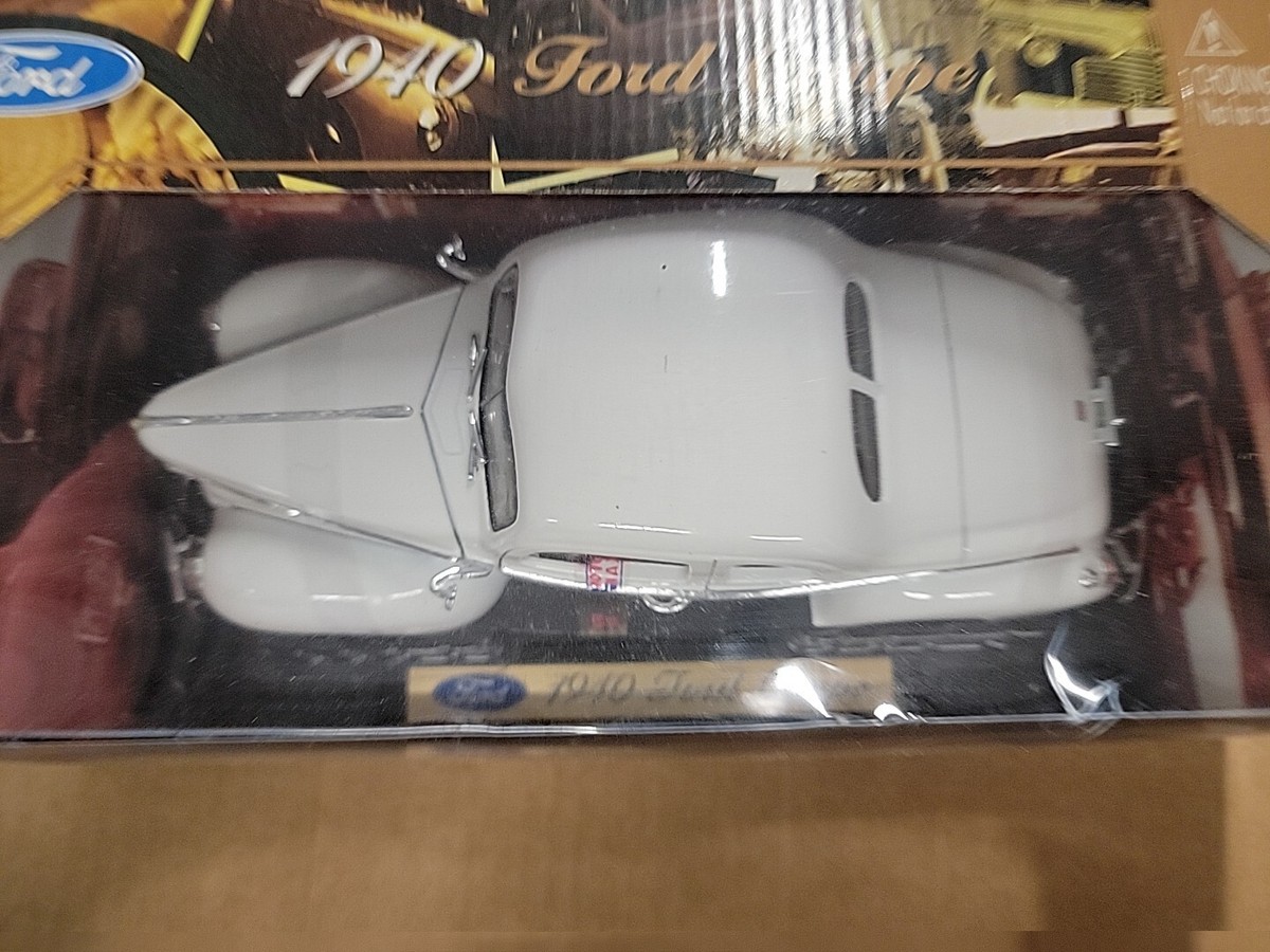 1940 Ford Coupe Deluxe Yellow 1/18 Diecast Car Model by