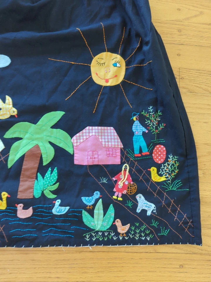 Vintage Handmade Skirt Farm Village  Applique Quilt Animals Hippie Boho Chic M59 - Image 3 of 4