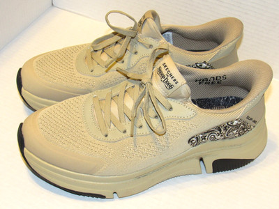 SKETCHERS X SNOOP DOGG SPARROW FLEX SOARIN' MENS SIZE 8.5 IN EXCELLENT CONDITION