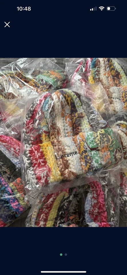 Gorro Supreme atado a mano multicolor Foto 2 de 2