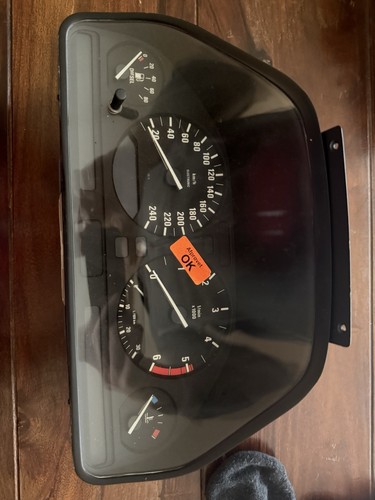 Tachometer für BMW E34 Gebraucht Original Tacho Kombiinstrument