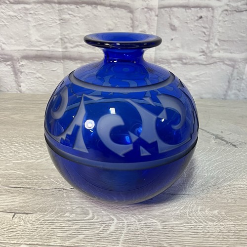 Correia Cameo Cobalt Blue Art Glass Vase L.E./Signed - Picture 1 of 12