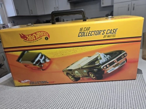 NEW: 2002 Hot Wheels Vintage Classics Redline Club RLC 16 Car Collectors Case