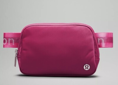Lululemon Everywhere Belt Bag *Wordmark