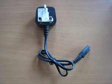 VOLEX AC POWER LEAD AC CORD UNITED KINGDOM 0.5 METER LONG FUSED