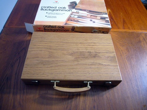 VTG Cardinal Wooden Oak Backgammon Game Family Board New NOS #157 - Picture 2 of 7