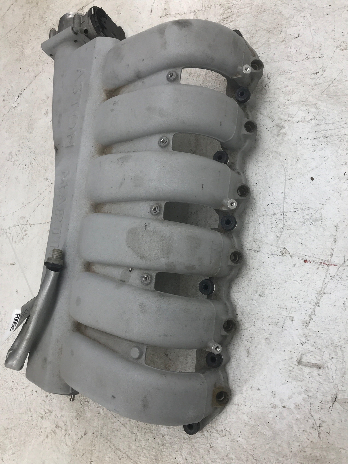 2011-2020 ASTON MARTIN RAPIDE 6.0L V12 INTAKE MANIFOLD LEFT 8G439424DA OEM