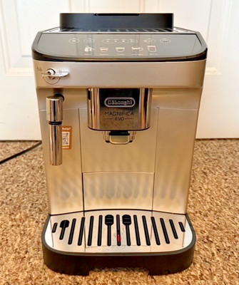 Delonghi Magnifica Evo Automatic Espresso Machine Coffee ECAM29034SB Pre Owned