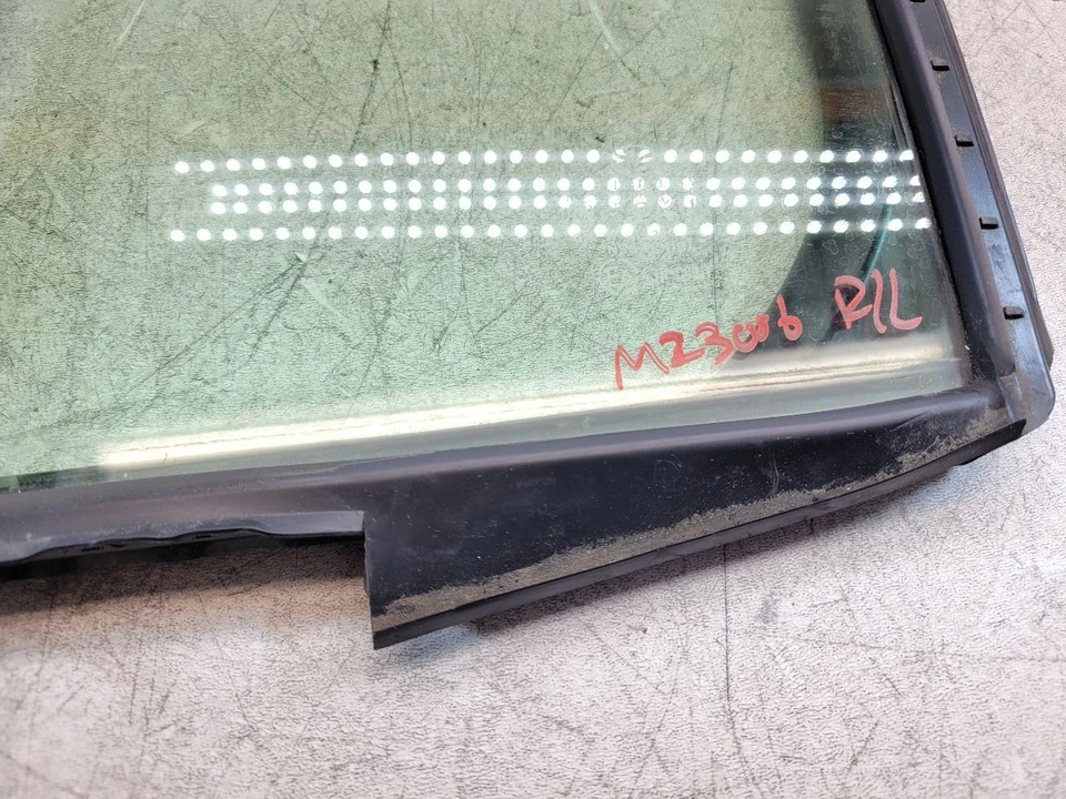 06 07 2008 2009 2010 2011 2012 2013 2014 2015 MAZDA 5 LEFT REAR DOOR VENT GLASS - Image 4 of 4