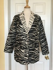 CHICOS animal print jacket size 1 size M - 8