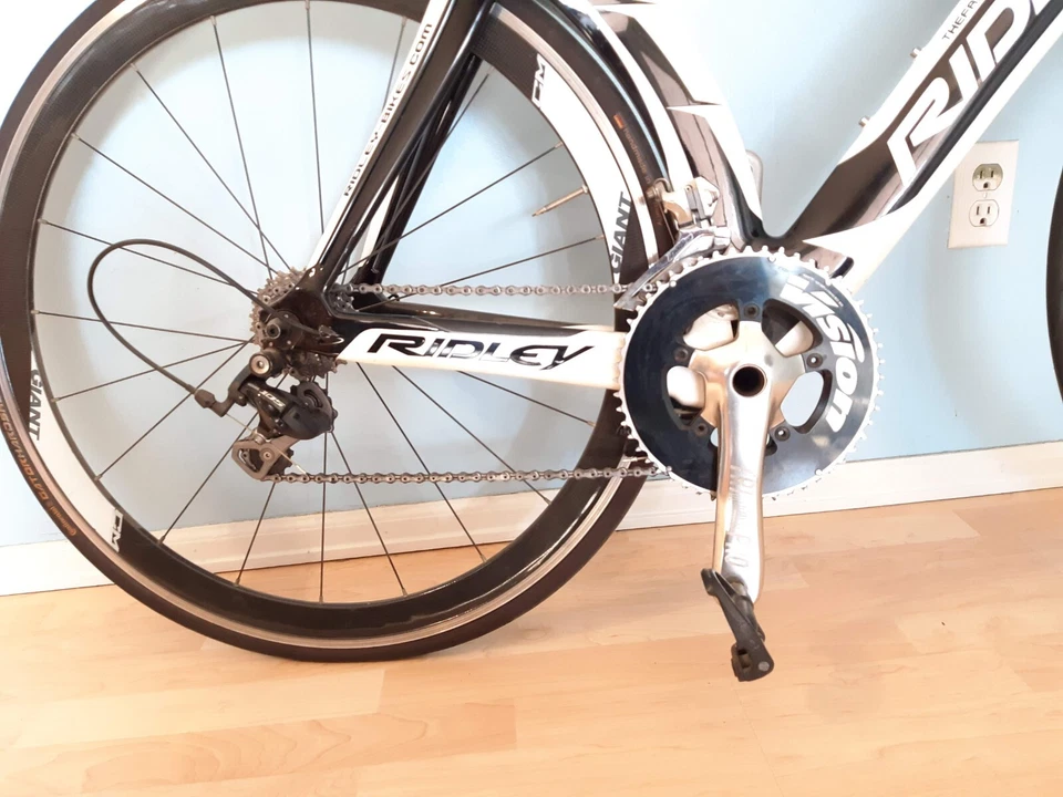 Bicicleta de triatlón contrarreloj Ridley Dean TT de carbono completo tamaño pequeño Foto 3 de 3