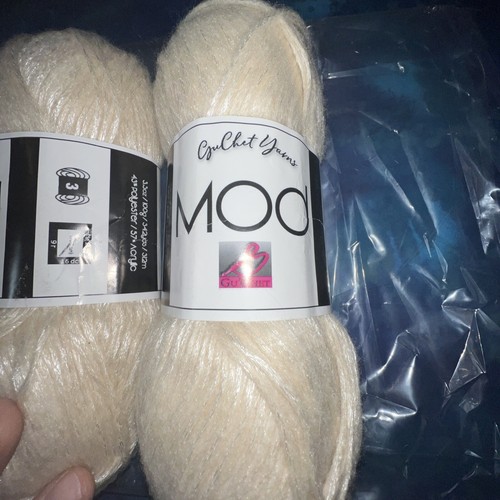 2x GUCHET MOD METALLIC SAND Garn Skein Acryl Polyester 342 YARDS #3 Silber 29 - Bild 5 von 6